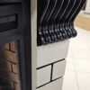 STONE LUXE (стоун) Угловой с развёрнутым основанием. Чёрный дуб/светлый кирпич. Панорамный очаг 25" Размеры: ш 1300, в 1050, г 780 мм